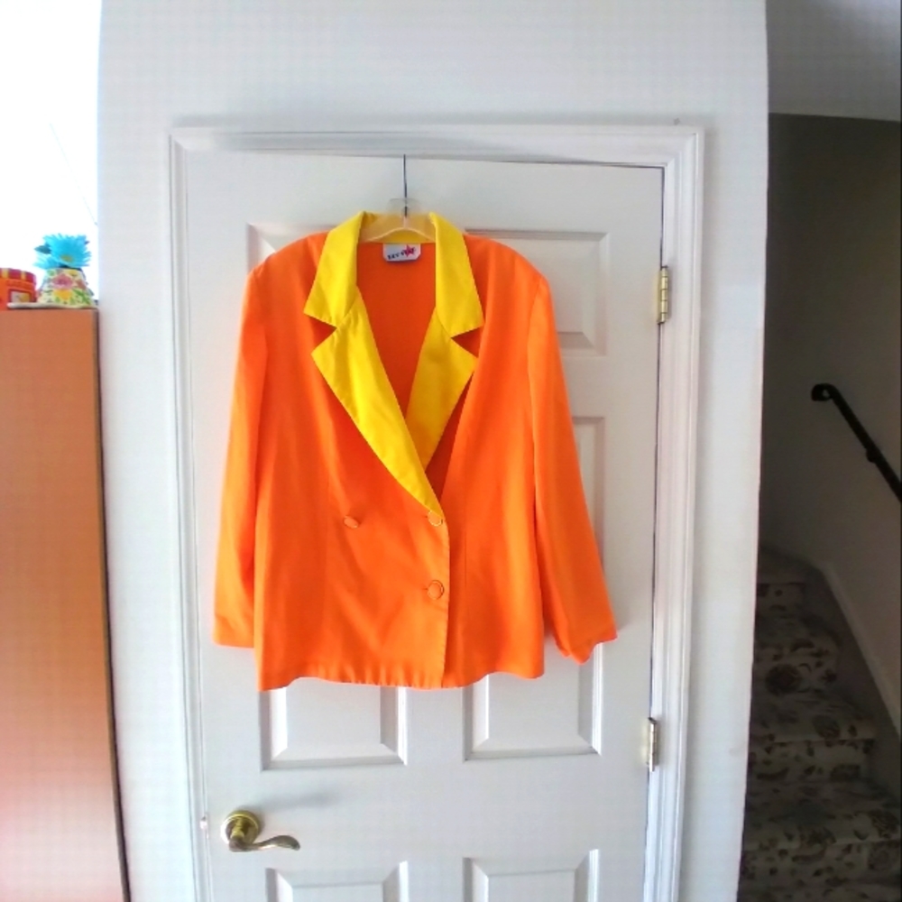 Women's short coat